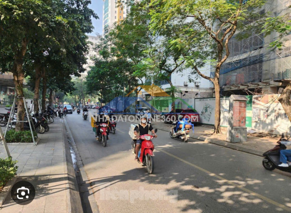 Mặt phố - quan nhân – ô tô tránh – dt 74m- ô tô ngủ trong nhà giá : 16tỷ