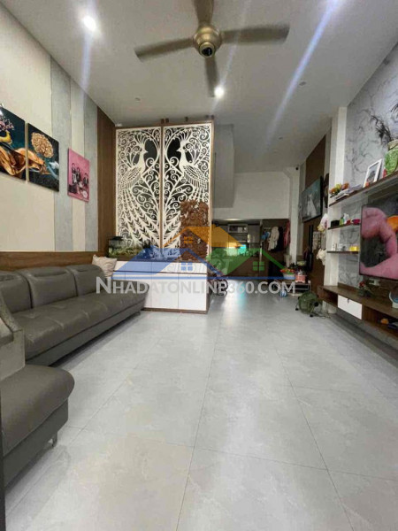 Chính chủ cần bán nhà 57,9m2 x 3 tầng có 4 phòng ngủ tại đại thành, quốc oai