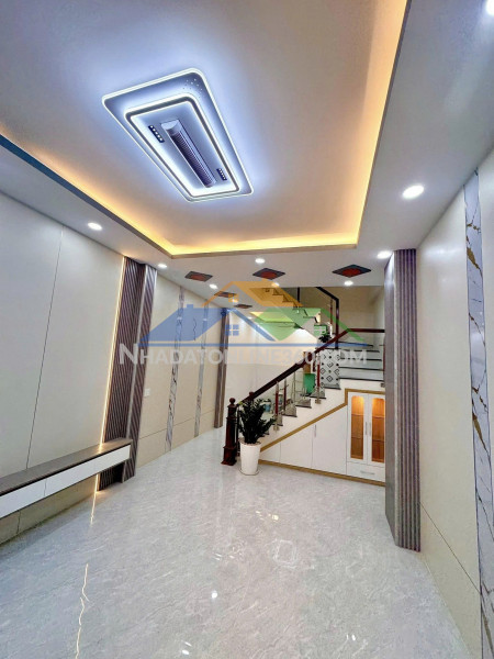 Nhà mới 100% 4.5*13.5m hxh phạm thế hiển p3q8