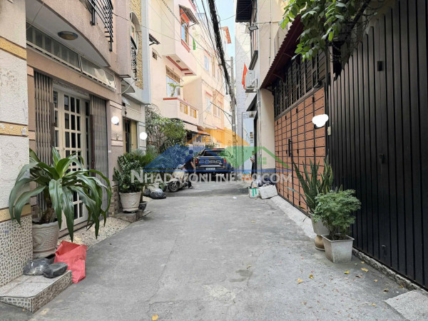 Nhà mới - chính chủ - tặng full nội thất - 4 tầng hoàn công đủ - huỳnh văn bánh - phú nhuận - 3pn lớn - bán 5.3 tỷ - tl