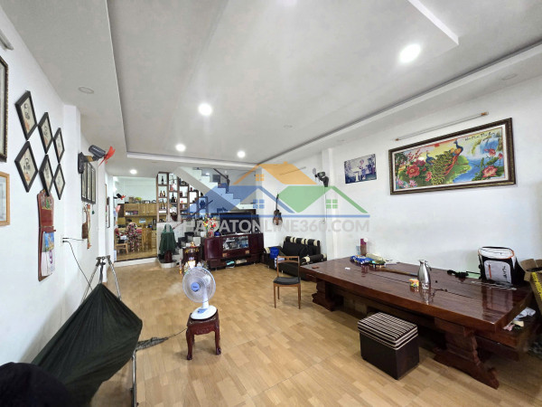 Nhà đẹp linh trung – 91m² (5.1x17) – 3 tầng btct – chỉ 6.5 t ỷ  gần đại học, dễ ở kết hợp cho thuê