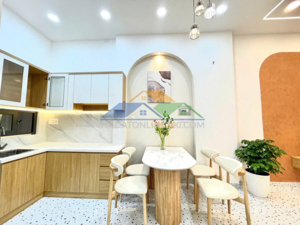 Bán nhà chính chủ - nơ trang long - gần rạch xuyên tâm - thoáng mát - hxh - 4 tầng hoàn công đủ - 4pn lớn - bán 11 tỷ - tl