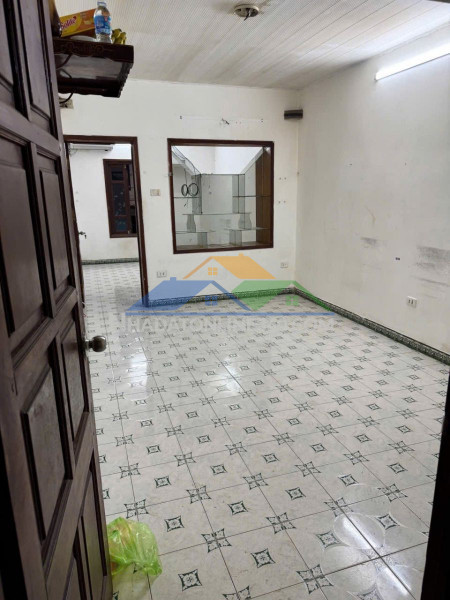 Cho thuê căn hộ tầng 2 - tập thể kim liên - đường lương...