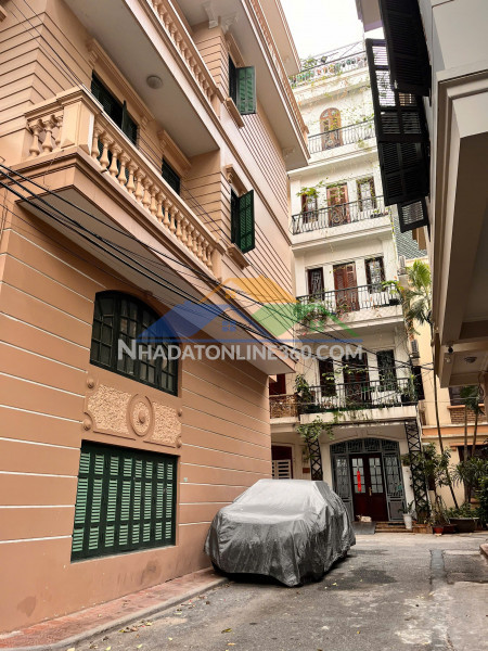 Bán nhà trần quốc hoàn, phân lô ô tô tránh, 60m2, mặt tiền đẹp, chỉ 23 tỷ