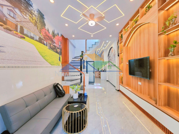 Đẹp - 3 tầng - ???? tận cửa - 40m2 - sẵn nội thất xịn - sổ vuông a4 - chỉ 5.x tỷ - khu này không có căn thứ 2