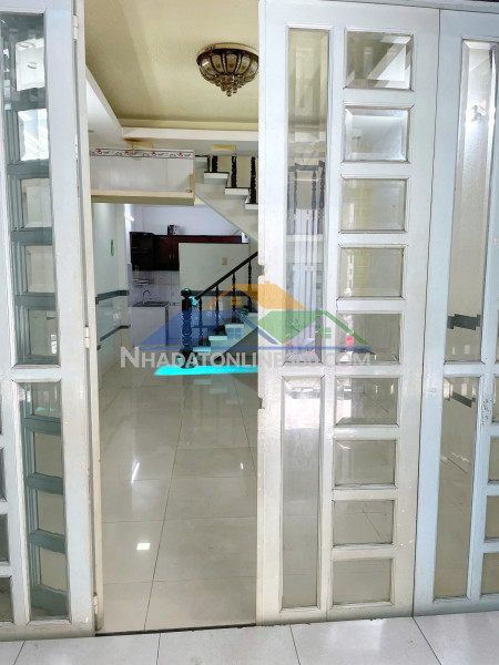 Nhà 3.6*10m/2lầu/st hẻm thẳng âu dương lân p3q8