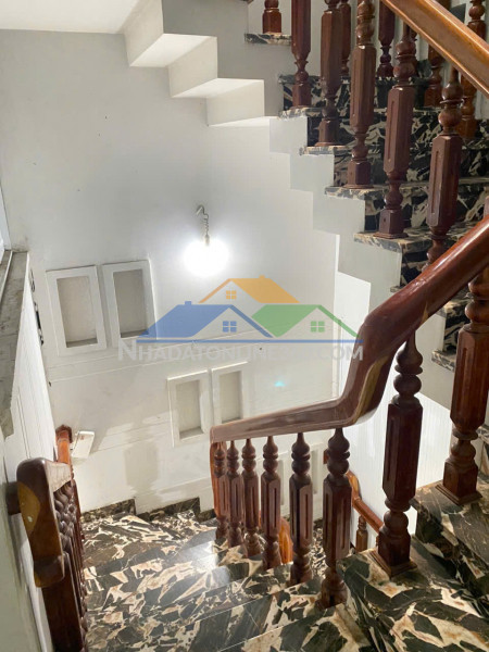 Cho thuê 1 phần nhà hẻm 125 nguyễn văn thương (d1), phường 25,...