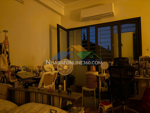 Chính chủ mình cần pass phòng 50m2 - ngõ ô tô - gần vinhomes gardenia