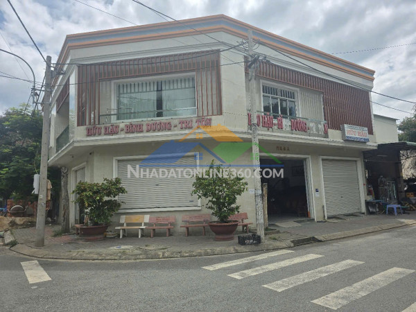 Chuyển nhượng hệ sinh thái vận tải & cây xăng cây xăng dt...