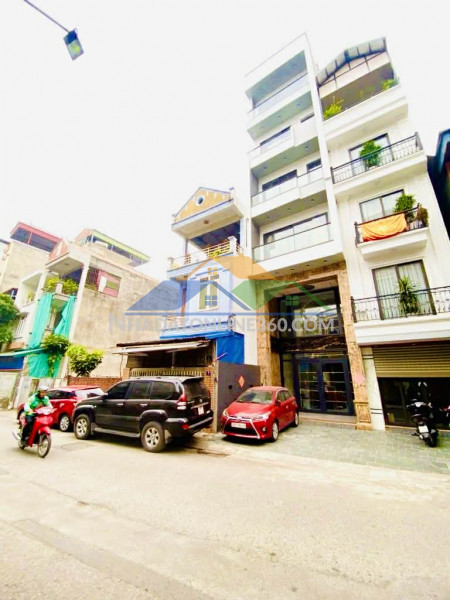 Bán nhà ngọc lâm, 8 tầng thang máy, vỉa hè, ôtô 2 chiều, vừa ở vừa kinh doanh