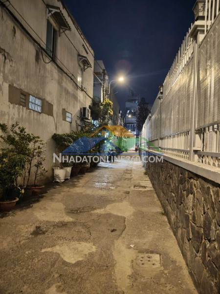 ???? nhà nhỏ lê đức thọ – 3 tầng – 2pn – giá 2.65 tỷ