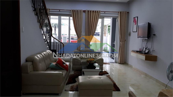 Giảm sâu bán nhanh 600 triệu chỉ còn 9.6 tỷ, nhà khang điền, trục chính 20m, giá tốt hơn thị trường 10%