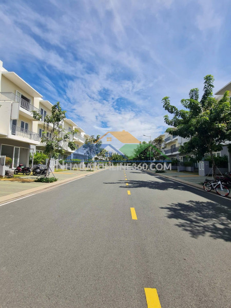 Bán căn nhà liền kề kdc dragon village, phú long, phường phú hữu, q9, dt 90m2, xây 3 tầng, giá bán 8 tỷ tl