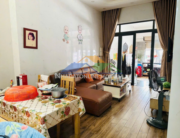 BÁN NHÀ MẶT TIỀN, SỐ 39 HOÀNG HOA THÁM, PHƯỜNG VŨNG TÀU, THÀNH PHỐ HỒ CHÍ MINH.