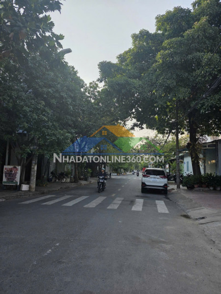 Bom tấn bán đất tặng nhà  mặt tiền đường tây thạnh tân phú 160m2-21 tỷ