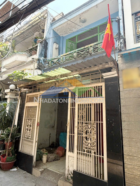 Nhà 2 tầng hẻm xe tải nhỏ 154 đường âu dương lân p3q8. giá: 6.3 tỷ