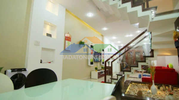 Bán nhà đường số 1, phường trường thọ, thủ đức, tp hcm. dt 60m2, 4 tầng, , sổ hồng. giá  7.5 tỷ - 0933125879