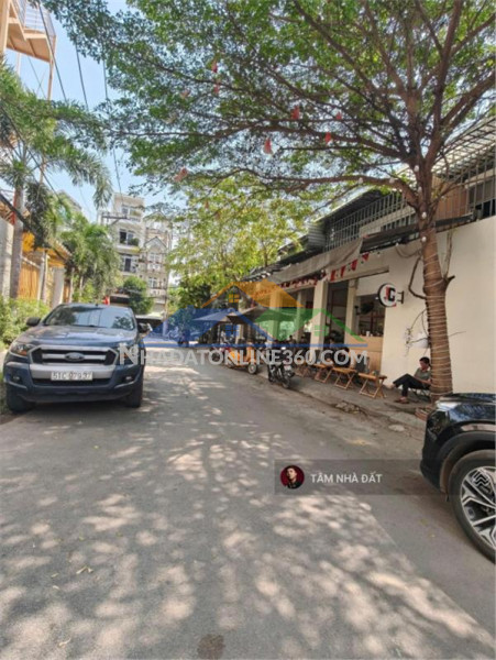 Đất chuẩn chỉnh - giá rẻ - ngang 5m dài 20m - khu đồng bộ thông thoáng giá 10 tỷ lh 0933523239