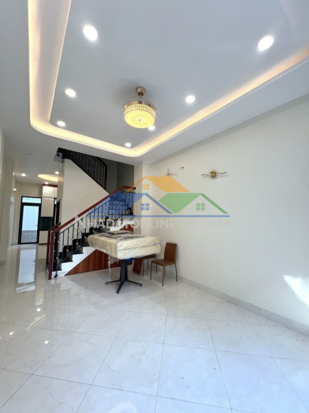 Bán nhà 4 tầng đường số 10 linh xuân, thủ đức, tp hcm. dt 68m2, 4pn, sh, 6.65  tỷ - 0933125879