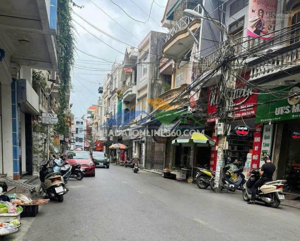 ????????bán nhà mặt đường vũ chí thắng - 44m 3 tầng - vị trí đắc địa