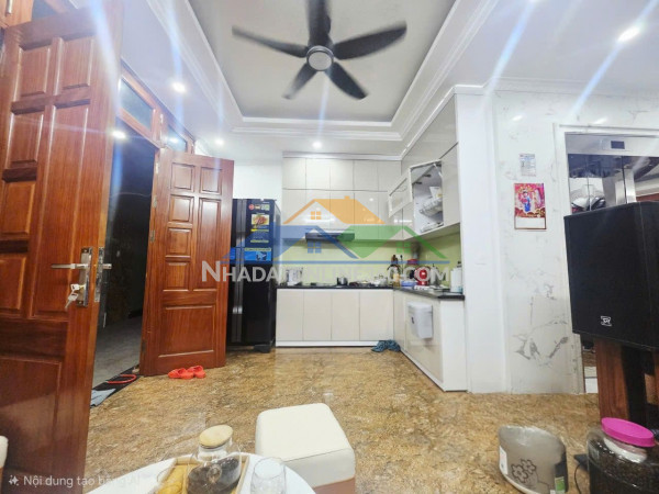 Nhà lô góc – ngõ ô tô tải – cách phố hoàng hoa thám hơn 20m
căn nhà hiếm trong khu ba đình, vị trí cực đẹp – ở sướng, đi lại thuận tiện, có thể kết hợp kinh