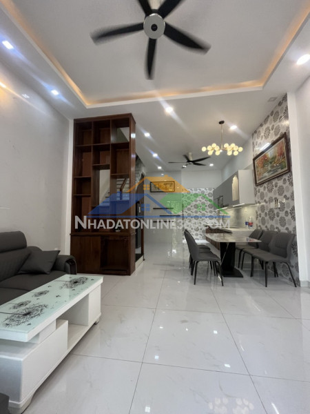 Bán nhà đường số 9 trường thọ, thủ đức, tp hcm. dt 52m2, 3 tầng, 3pn, giá 7.7 tỷ, shr - 0933125879