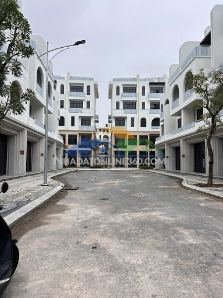 Liền kề vaquarius văn giang – căn xẻ khe – giá cực tốt