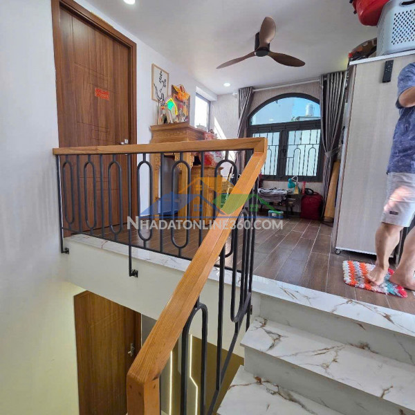 Gần sân bay – nhà đẹp 3 tầng – 53m² – chỉ nhỉnh 6 tỷ
 khu phạm văn bạch – cộng hòa – tsn