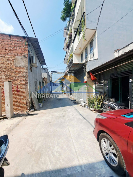 Bán gấp nhà đ số 4 gần trường thpt bình hưng hòa bình tân 72m2-2 tầng nhỉnh 5 tỷ