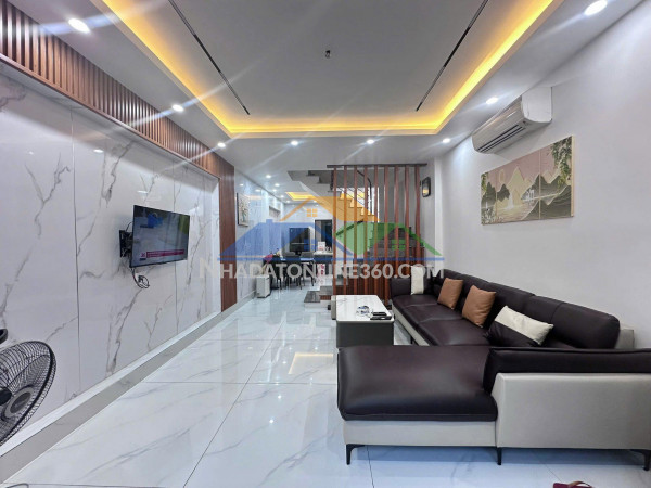 Bán nhà thạch bàn - ra cổ linh chỉ 30m – 5 tầng – nhỉnh 6 tỷ