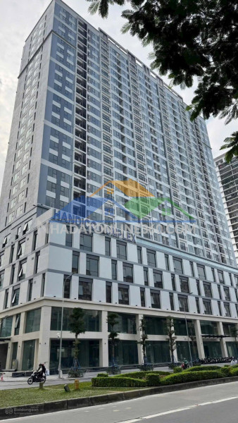 Bán nhà phố 5 tầng diện tích 137m2 mặt tiền 60,5m2  khu pháo đài láng, nguyễn chí thanh