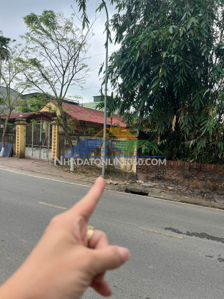 Đất mặt trục chính phạm văn đồng – trung tâm xuân hoà –...