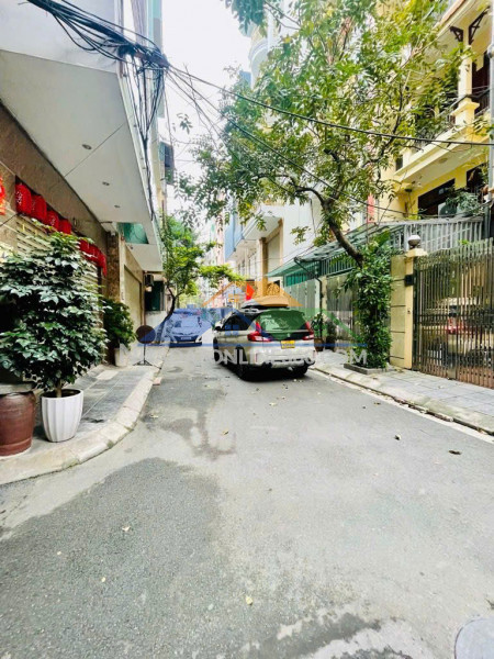 Vừa đẹp vừa hiếm nhất khu thái hà phân lô ô tô tránh vỉa hè kinh doanh, giá 29.6 tỷ.