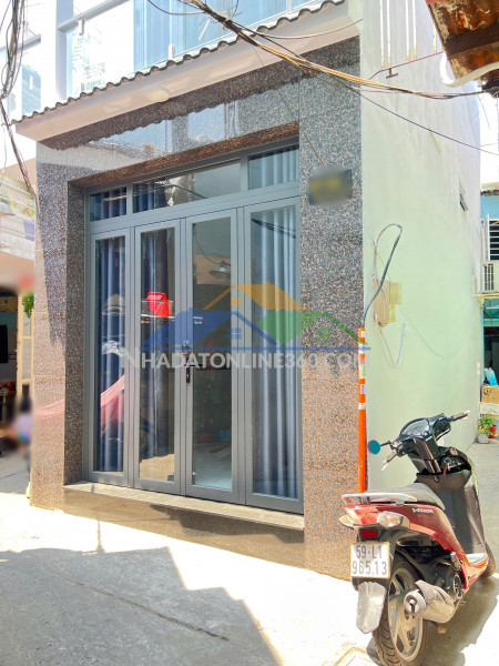 Nhà mới 2 tầng hẻm thông hưng phú p8q8. giá: 4.48 tỷ