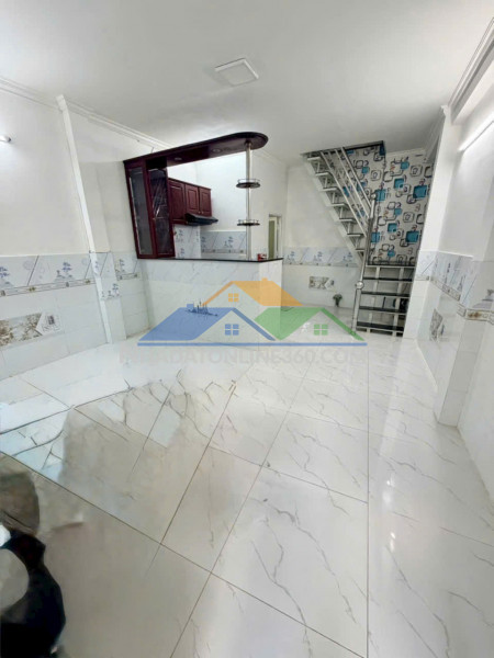 Nhà 3 tầng hẻm 330 âu dương lân p3q8. giá: 3.88 tỷ