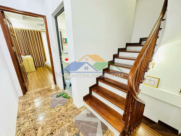 Hiếm. bán nhà vị trí đắc địa đường cổ linh - long biên - hn