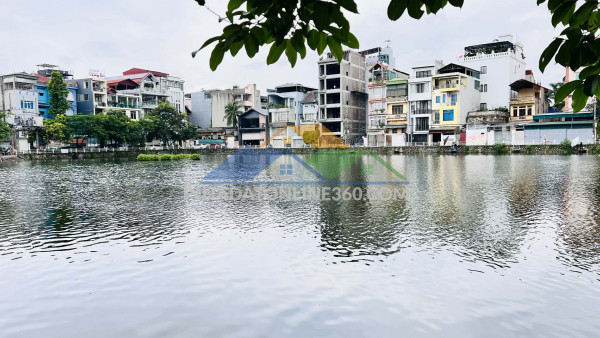 Siêu phẩm lõi bồ đề, mặt tiền 10.5m, 2 mặt ôtô tránh, vỉa hè, ôtô dừng đỗ ngày đêm