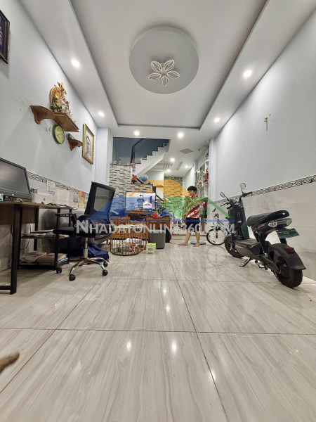 Bán nhà lê trọng tấn tây thạnh tân phú ngay trường đại học công thương44m2-2tầng 5 tỷ3