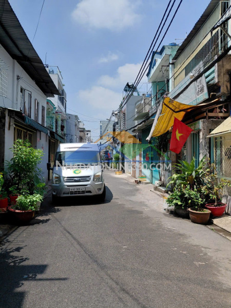 Bán nhà hxh 6m trịnh đình trọng - 4 tầng - 4x13m giáp q11