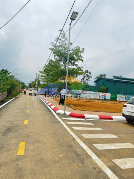 Bán lô góc 100m2 phú cát, mt 15m, đường 8m, full thổ cư, gần cnc hoà lạc