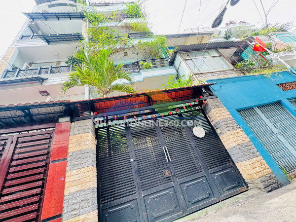 Chính chủ 1 đời xưa bán nhà 4 tầng xe hơi đậu cửa đ.trần quang diệu, quận 3 - 5.5m*17m - sổ vuông đẹp* lh giang giang: 093.86.76.685