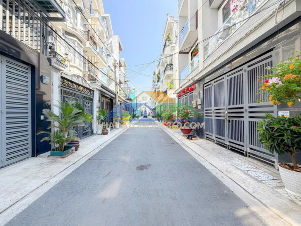 Giá 7.1 tỷ- nhà 4 tầng- gần phú mỹ hưng- huỳnh thị đồng- hxh 6m- dt 4.6 x 12 - 2 lầu- 4pn- hoàn công.