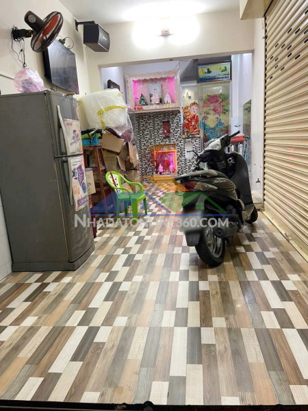 Nhà mới 3 tầng (sát quận 5) mặt tiền đường hưng phú p8q8....