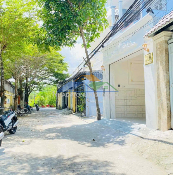 Nhà hẻm xe hơi huỳnh tấn phát, 4x19m, 3 tầng, 7.2 tỷ, cạnh phú mỹ hưng