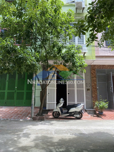 Cho thuê nhà phân lô cao cấp – ngõ 67 phùng khoang