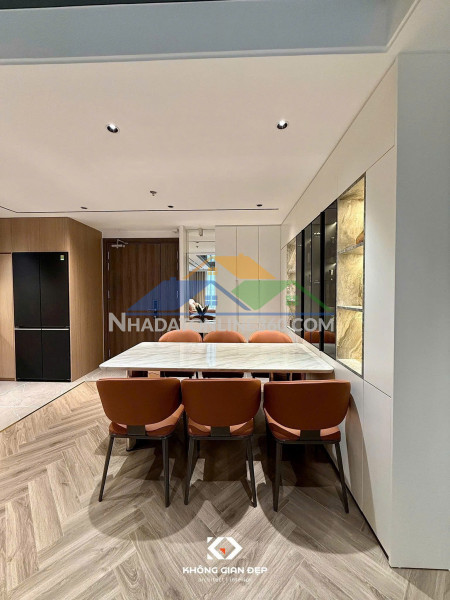 Bán căn hộ chung cư khai sơn long biên- view đẹp- full nội thất- hỗ trợ vay 120m 3 ngủ nhỉnh 8 tỷ(tl)