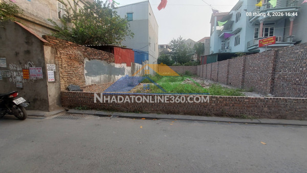 Ba bước ra phố. ngõ ô tô thông.
chủ cần bán đất việt hùng 206m2, mt8.5m, 13.8 tỷ, đông anh, ô tô thông.