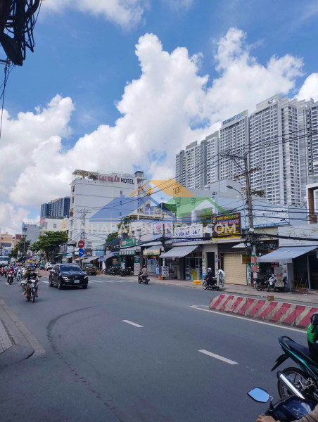 Quận 7, khách sạn mặt tiền đường hoàng quốc việt, 7 tầng, 21 phòng, 5x28m, bán gấp