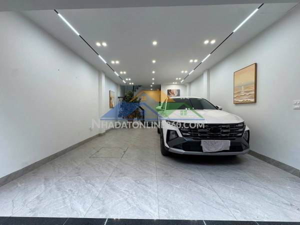 Bán nhà kim mã, ô tô vào nhà, 52m2, 7 tầng thang máy, nhà đẹp ở ngay, chỉ 20 tỷ