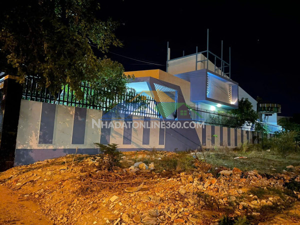 Bán biệt thự sân vườn 332m² – 26 nguyễn thị minh khai, phan rang